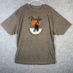 Fender Spirit of Rock n Roll Graphic TShirt Mens Taupe Short Sleeve‎ Crew Neck